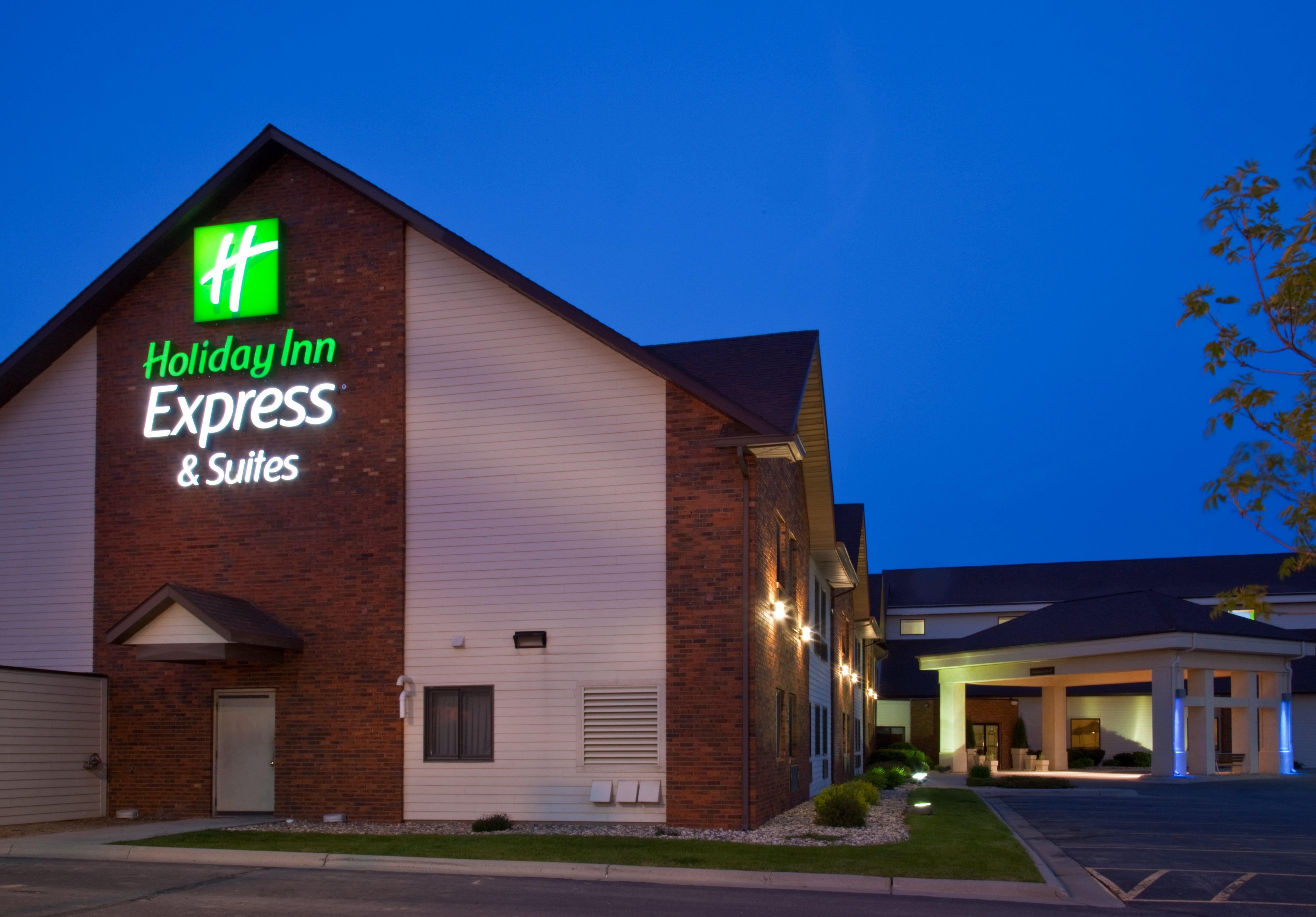 Best Western Watertown Inn & Suites Εξωτερικό φωτογραφία