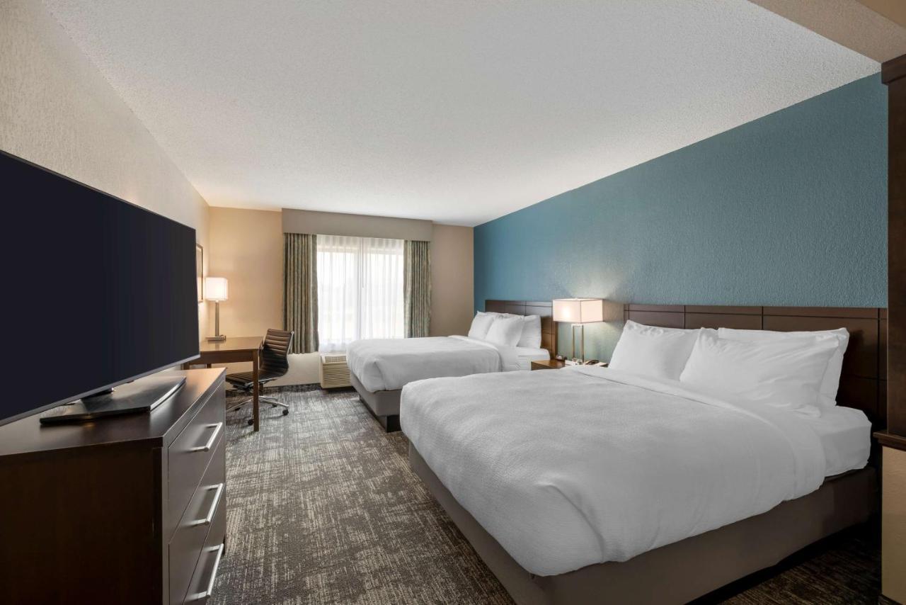 Best Western Watertown Inn & Suites Εξωτερικό φωτογραφία