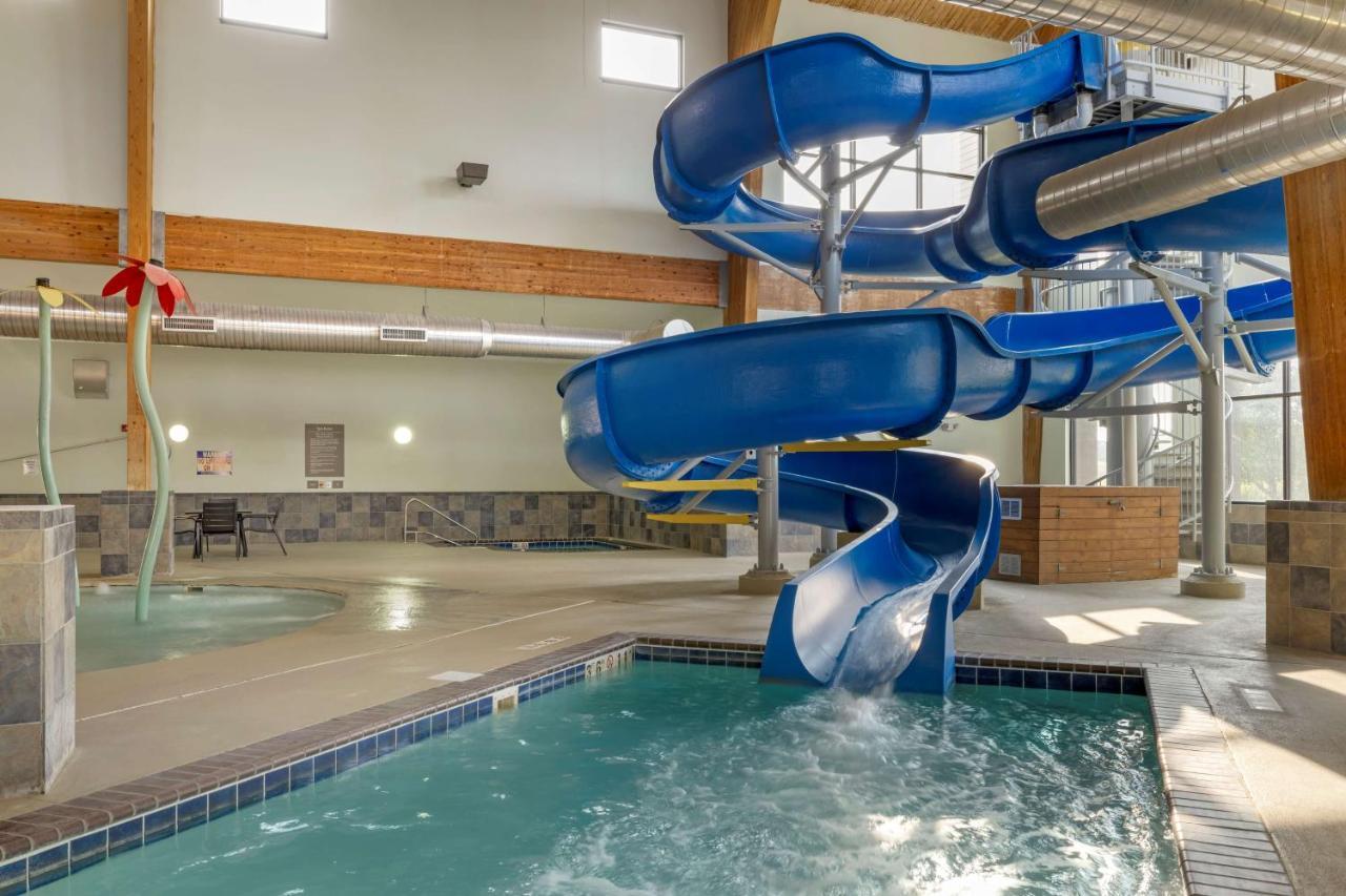 Best Western Watertown Inn & Suites Εξωτερικό φωτογραφία