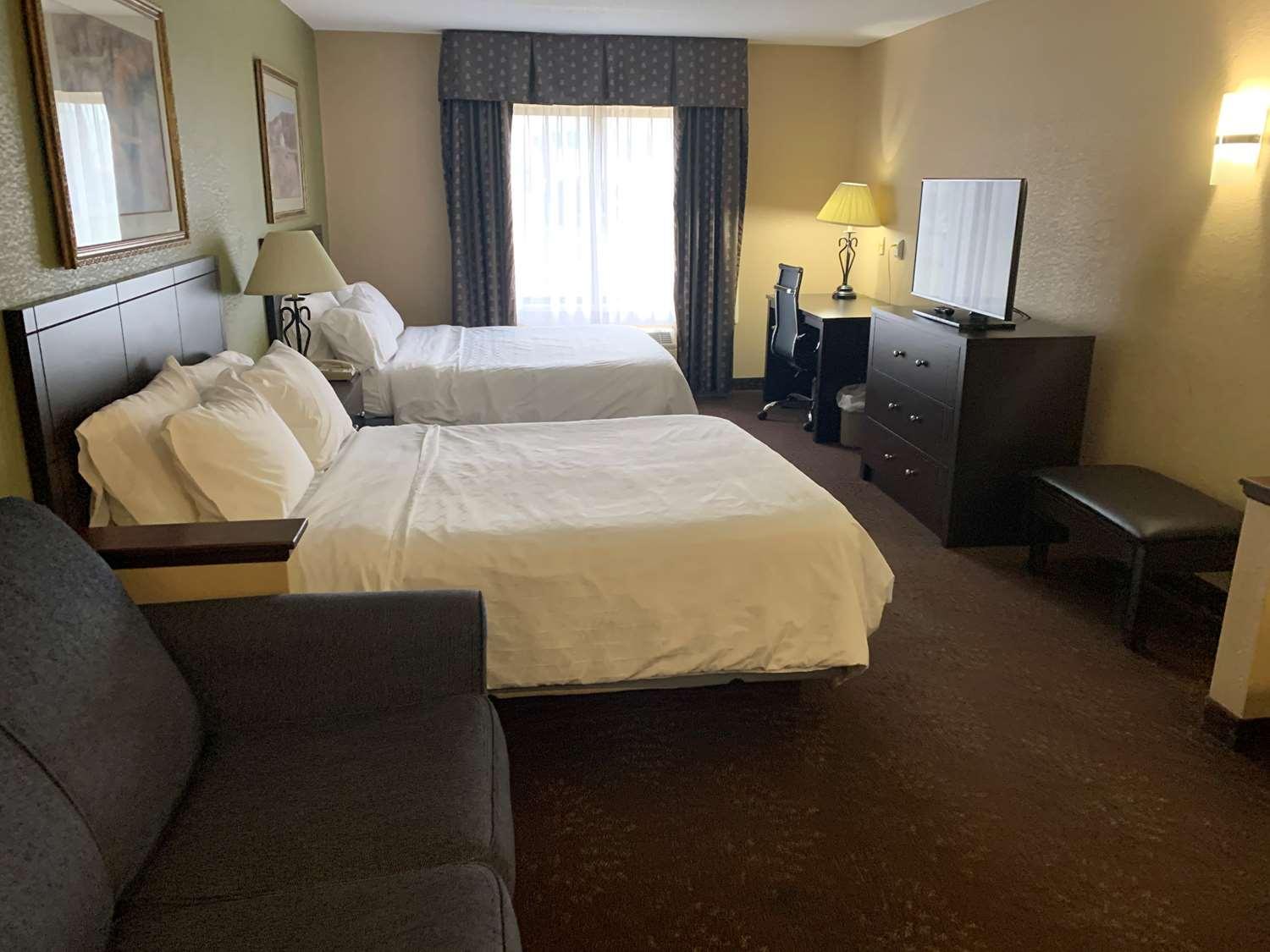 Best Western Watertown Inn & Suites Εξωτερικό φωτογραφία