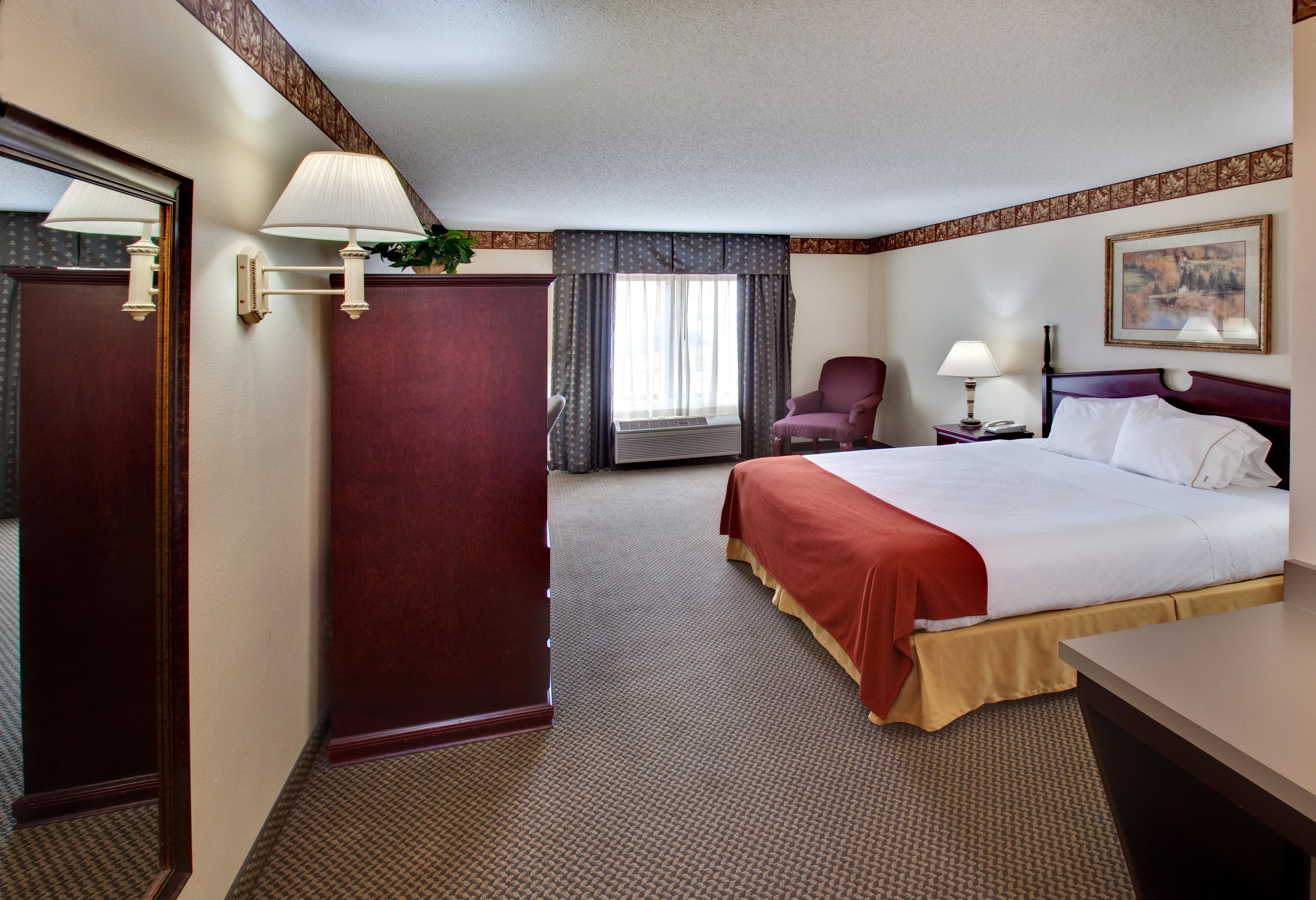 Best Western Watertown Inn & Suites Εξωτερικό φωτογραφία