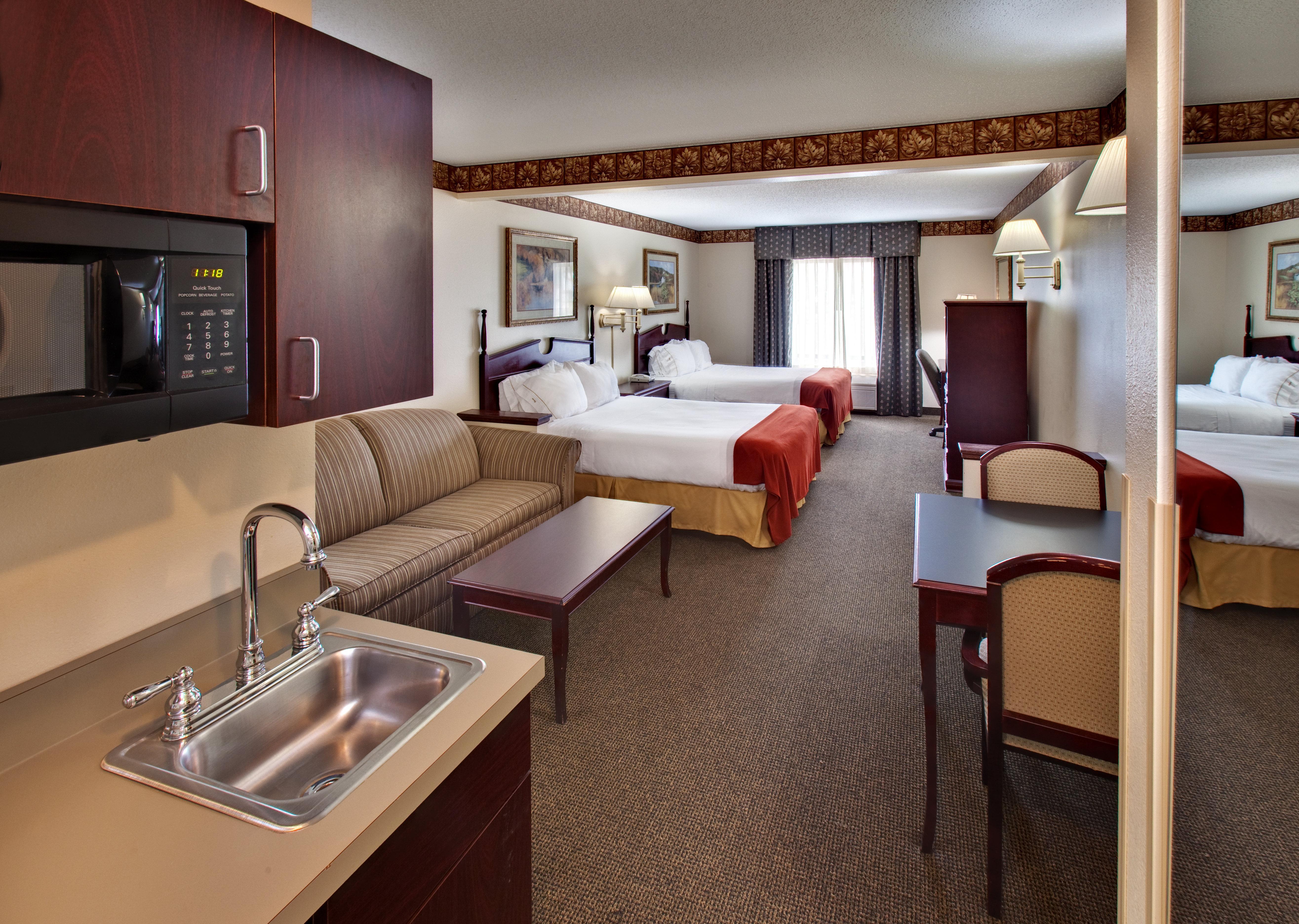 Best Western Watertown Inn & Suites Εξωτερικό φωτογραφία